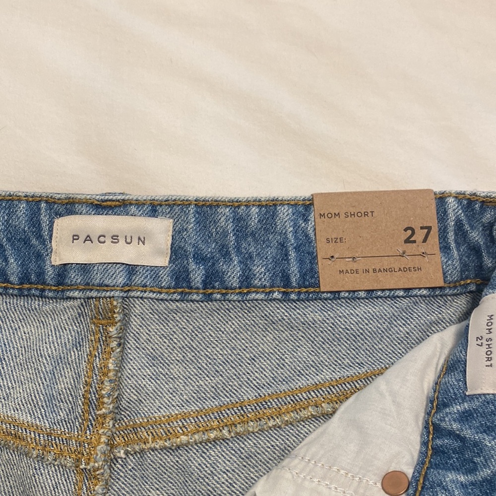PacSun - Picture 4 of 4